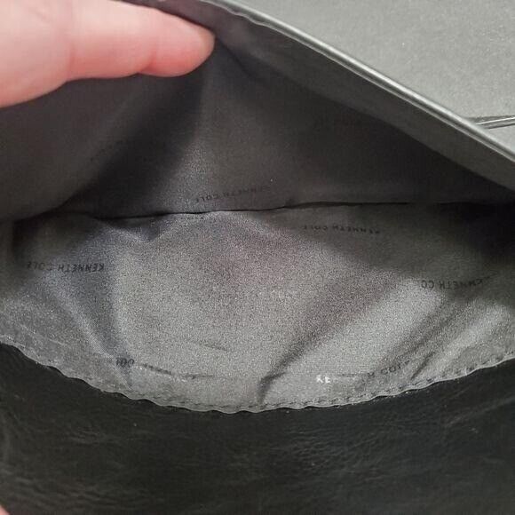 Kenneth Cole black and cream crossbody bag - Picture 7 of 9